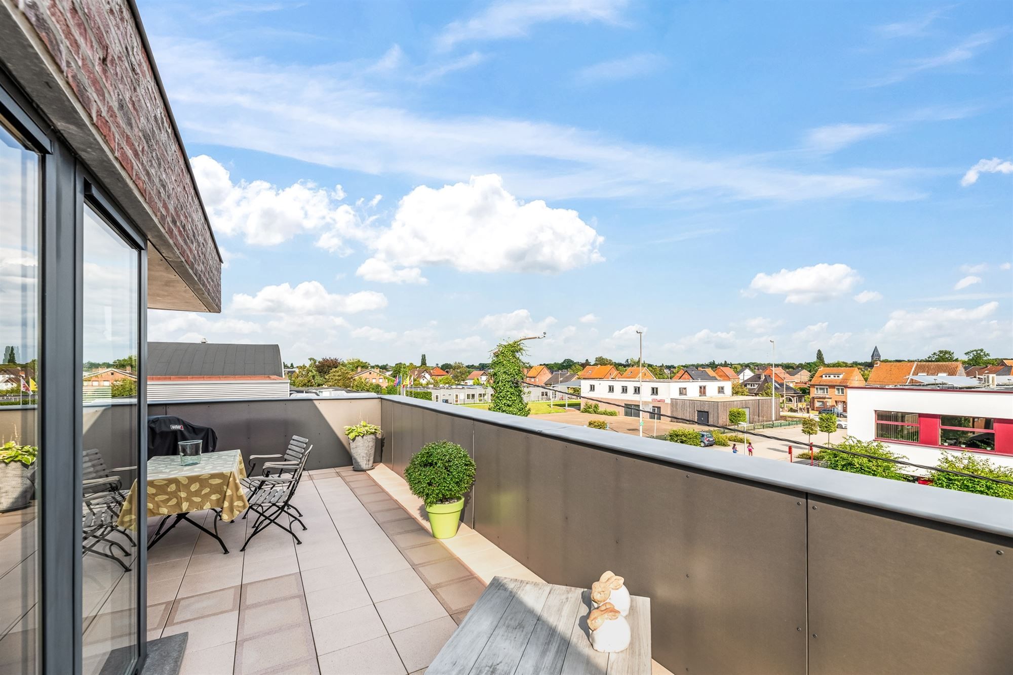 PERFECT ONDERHOUDEN DUPLEX APPARTEMENT (125M²) MET GROOT TERRAS (33M²) EN BIJHORENDE GARAGE TE LEOPOLDSBURG foto 19