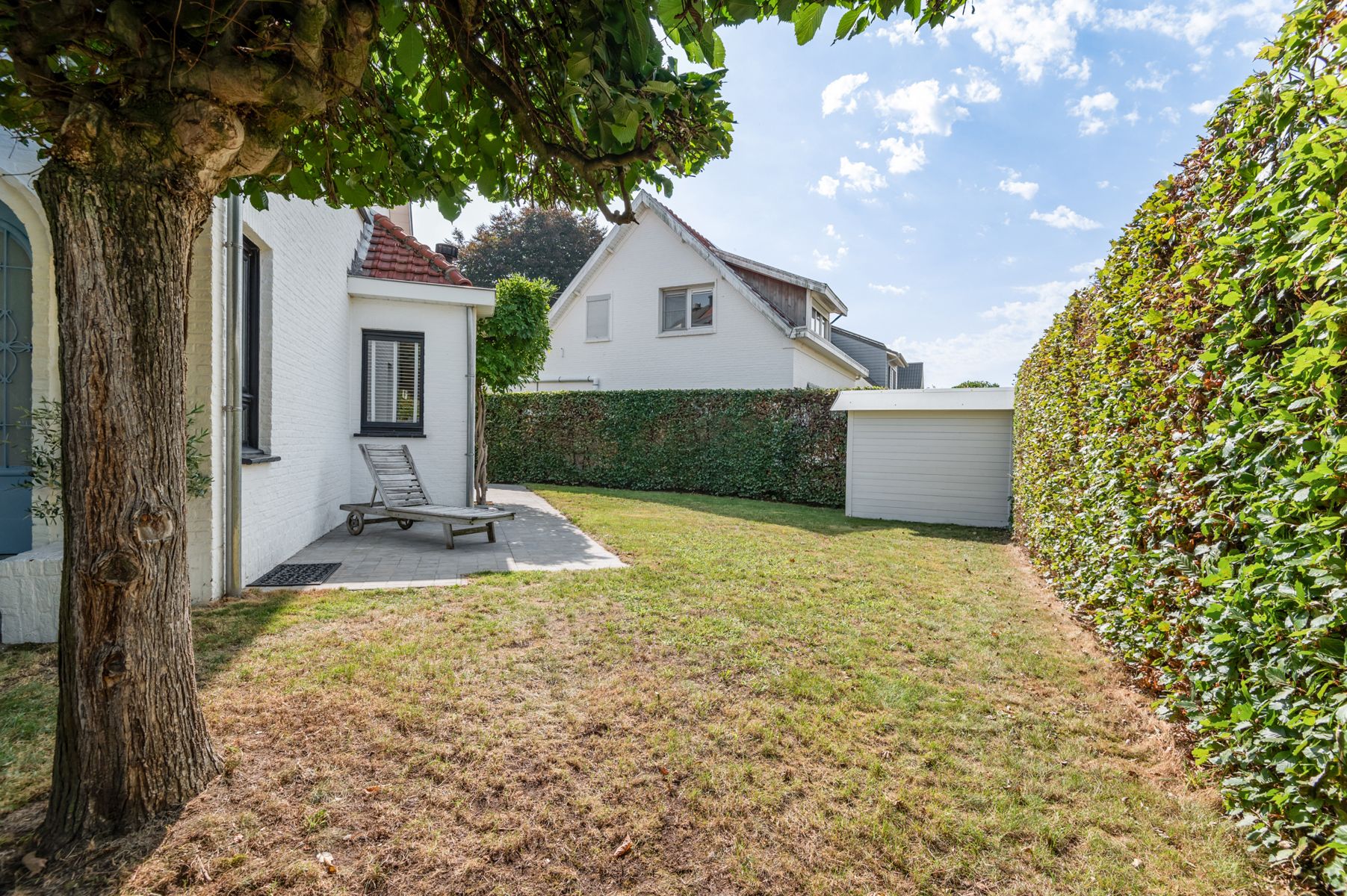 Hedendaags gerenoveerde woning vlakbij het centrum. foto 4