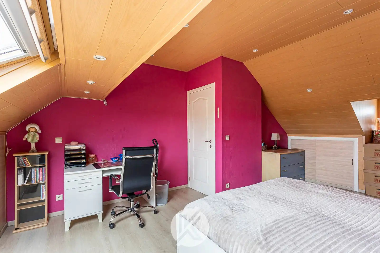 Instapklare rijwoning op gunstige ligging foto 17