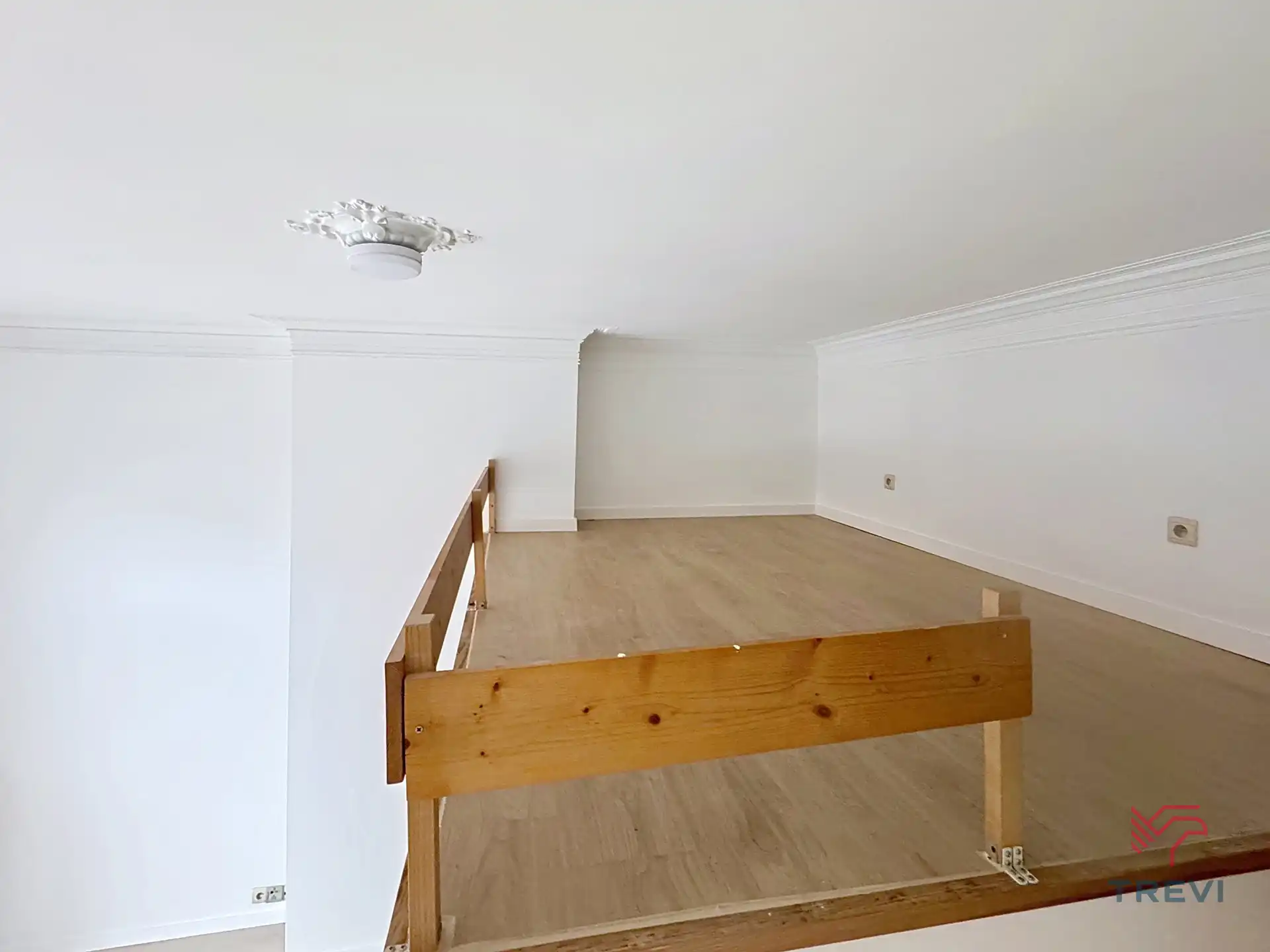 Studio met slaaphoek gerenoveerd! foto 4