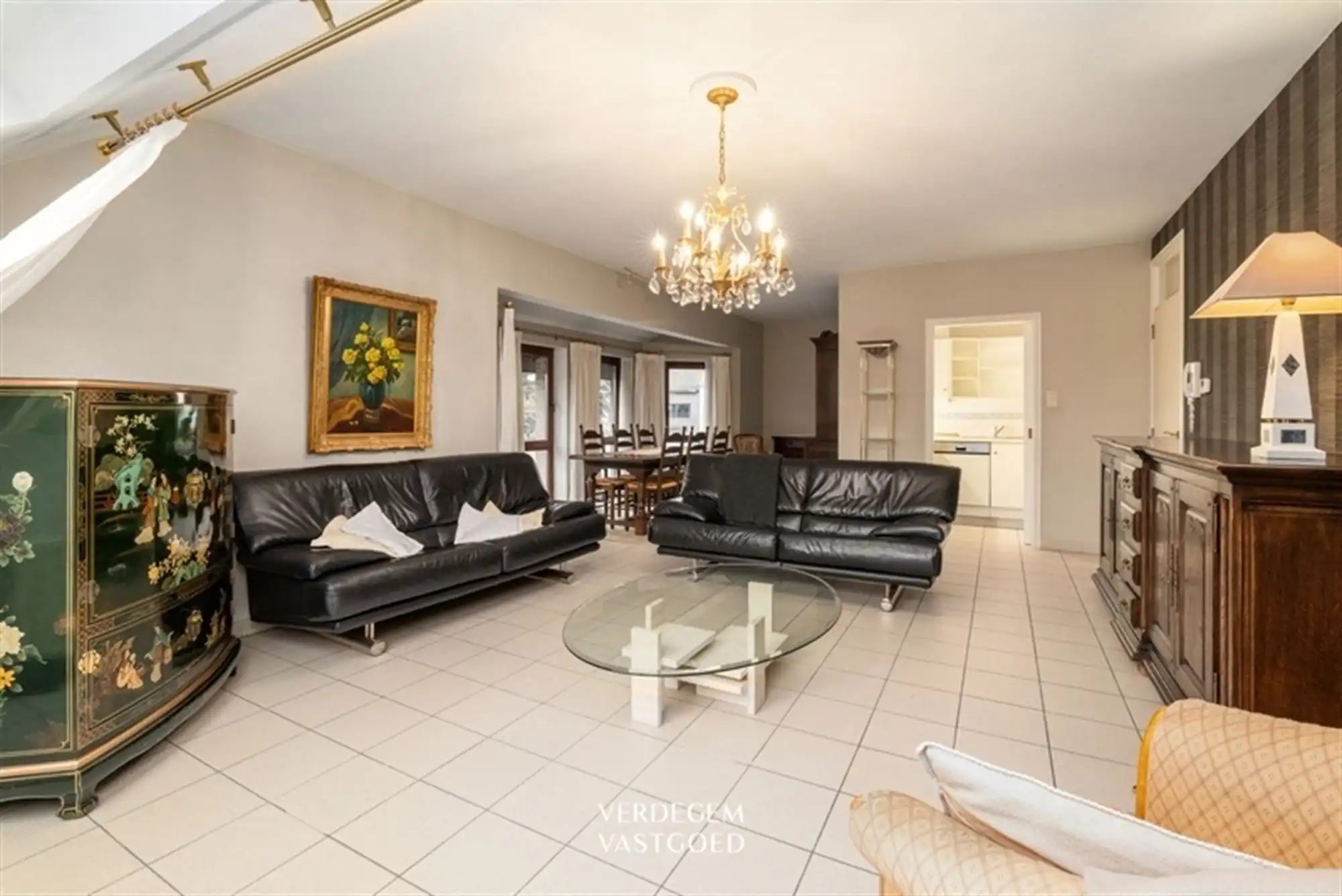 Rustig gelegen duplexappartement met 2 ruime slaapkamers en garage foto 2