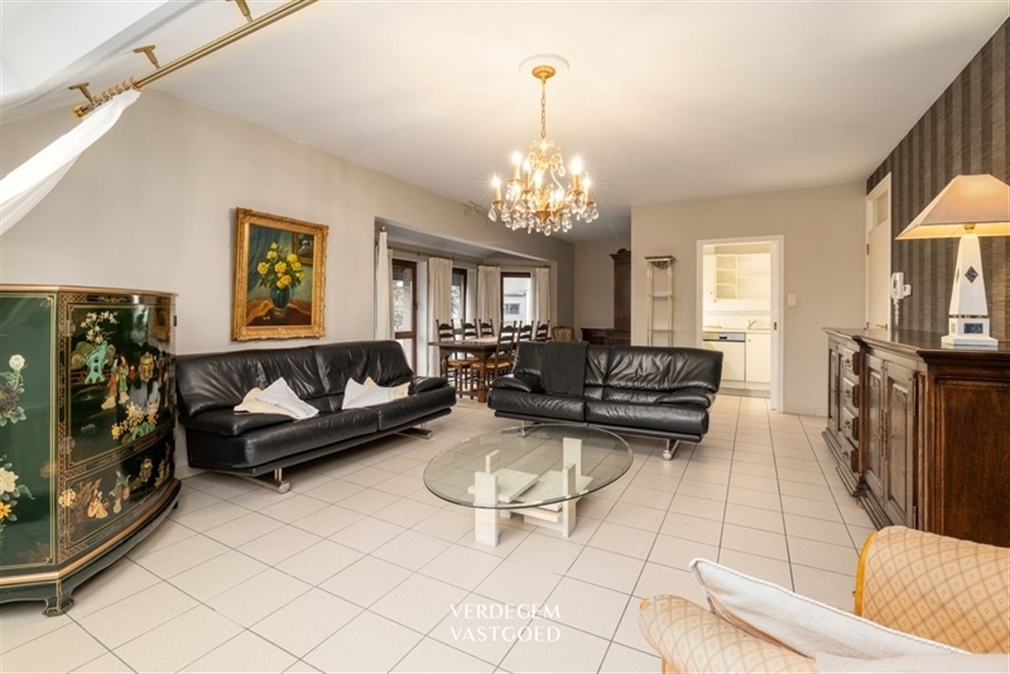 Rustig gelegen duplexappartement met 2 ruime slaapkamers en garage foto 2