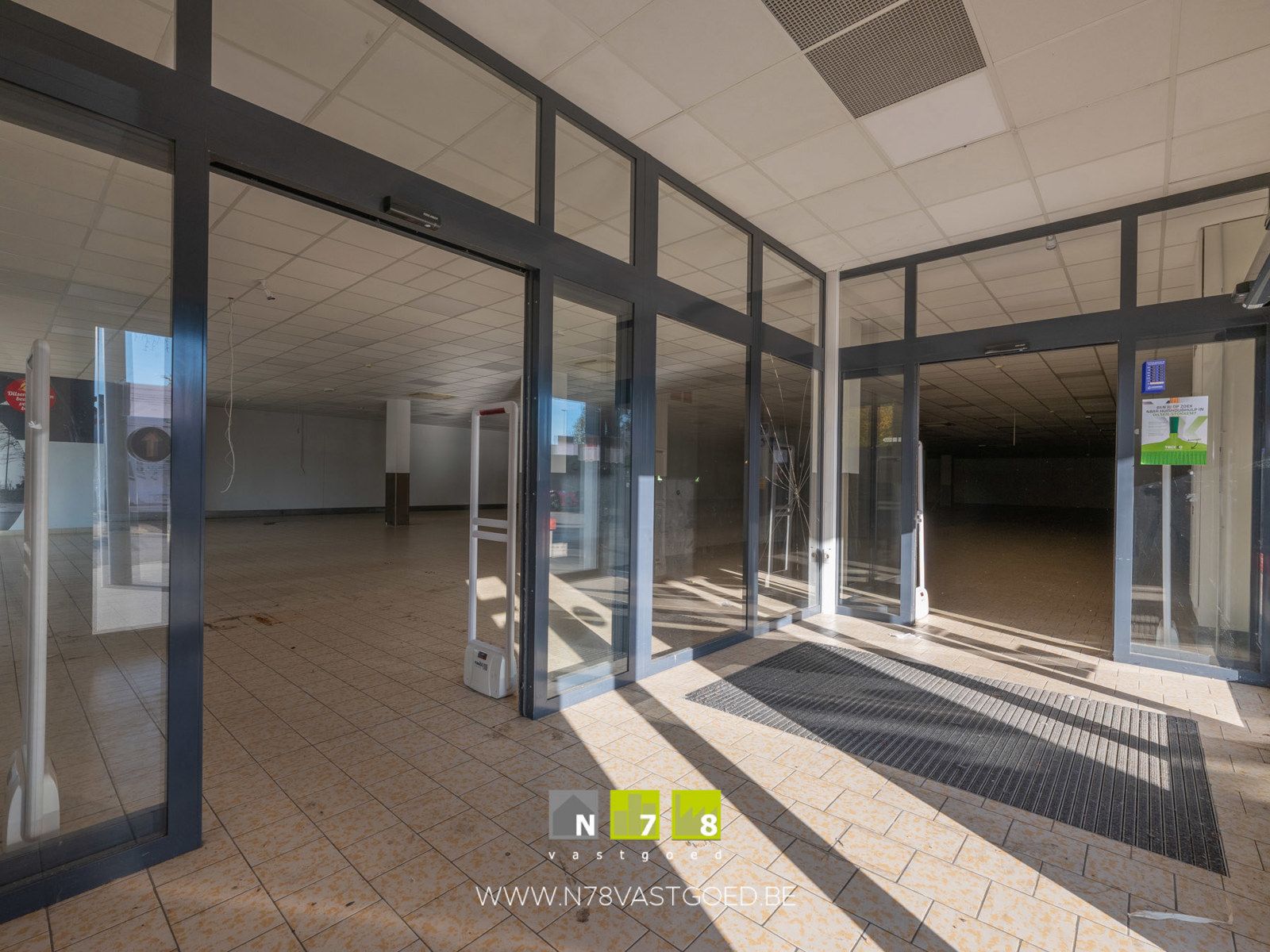 Commerciële ruimte te huur foto 3