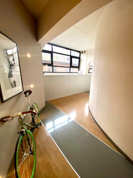 Centraal gelegen loft met prachtig uitzicht op de Leiearm foto 3