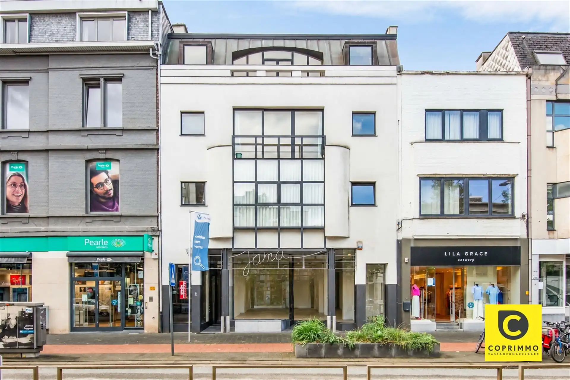 Opbrengsteigendom met 3 toffe appartementen foto {{pictureIndex}}