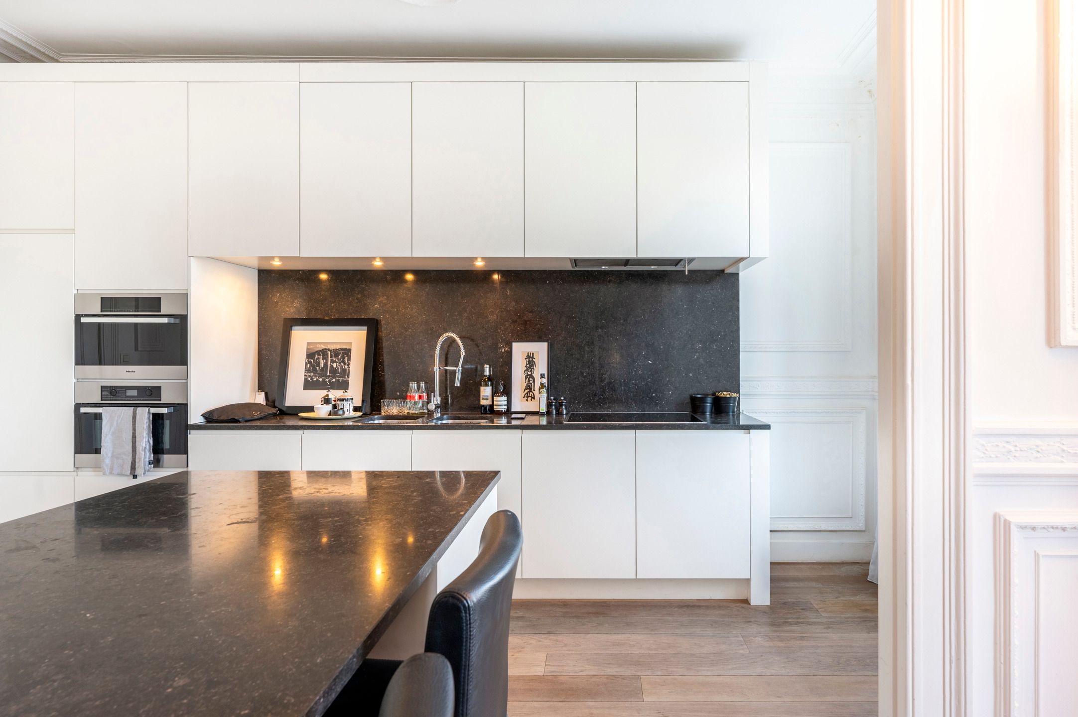 ANTWERPEN - Exclusief appartement in historisch pand foto 8