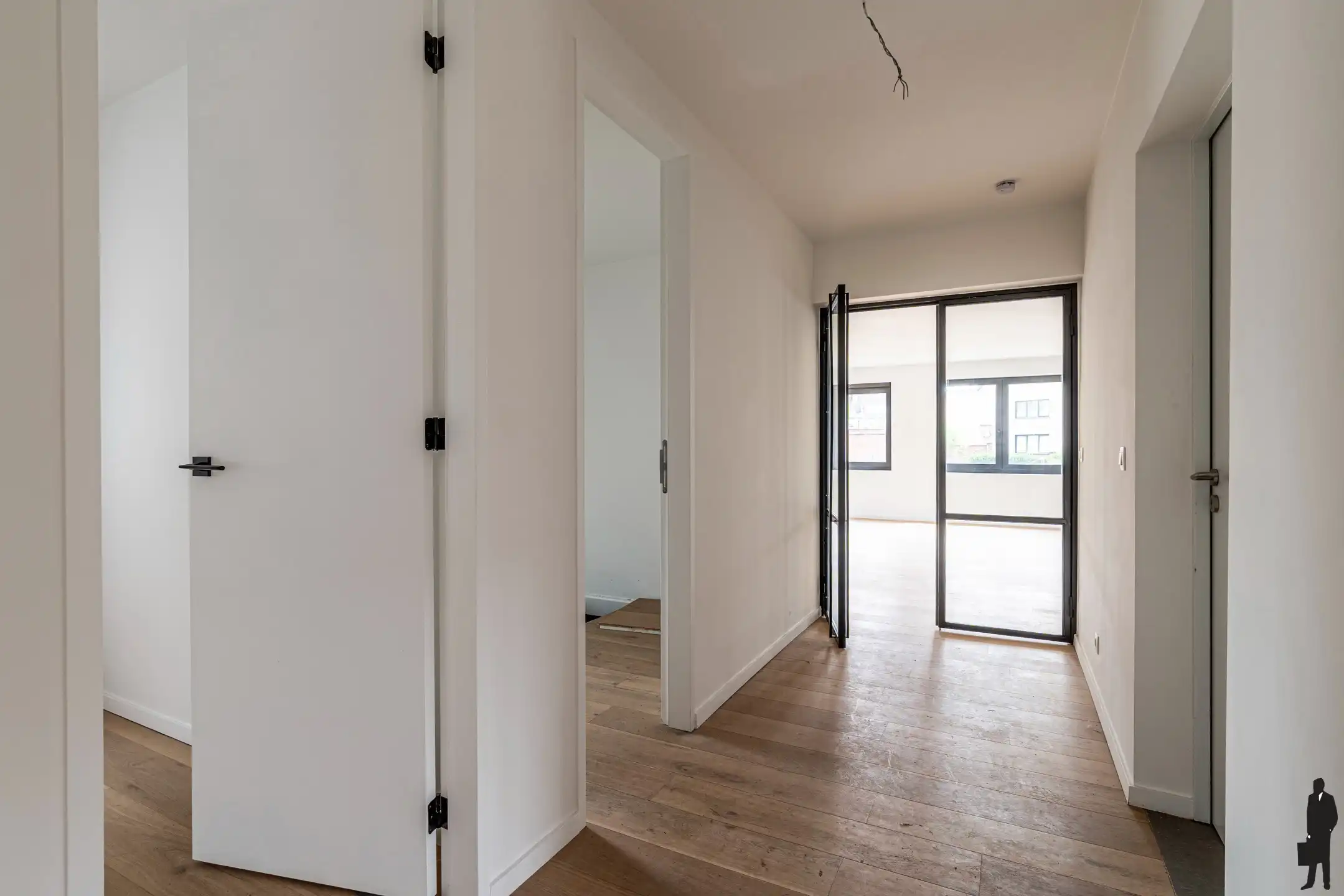 Nieuw, lichtrijk appartement - gelijkvloers, tuin, parking foto 9