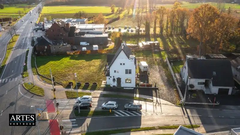 Charmante woning met 3 slaapkamers foto 42