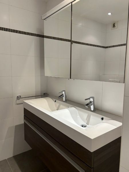 Stijlvol afgewerkt appartement met garage in privé domein De Steelander met natuurvijver en parktuin. foto 13