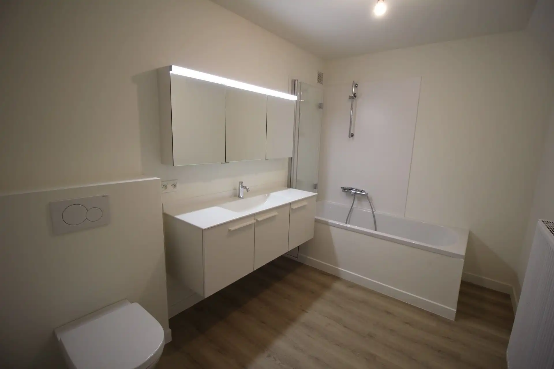 Huis, 5 slaapkamers, totaal gerenoveerd in 2023. foto 20