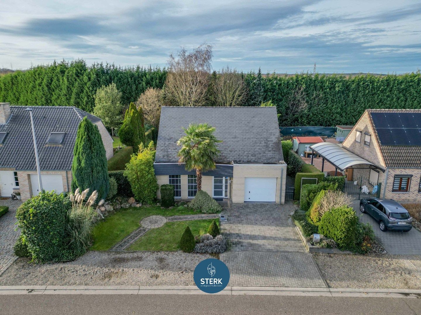 INSTAPKLARE GEZINSWONING OP EEN KINDVRIENDELIJKE LOCATIE TE SMEERMAAS !  foto {{pictureIndex}}