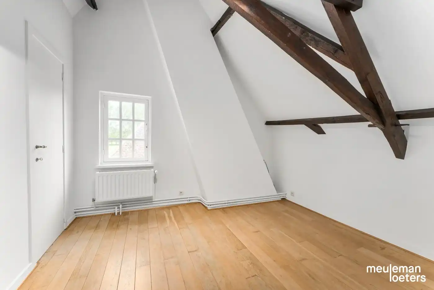 Karaktervolle hoeve met bijgebouw en meer dan 2 ha weiland te Waardamme foto 17