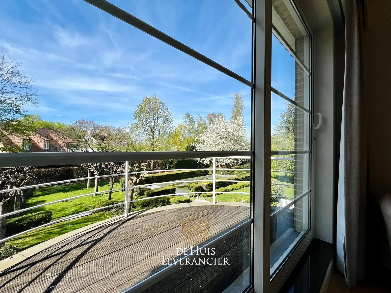 Exclusieve villa op uitzonderlijk perceel van 1 767 m², grenzend aan natuurgebied foto 13