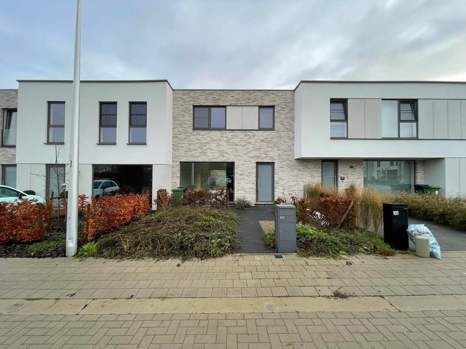 LEDE - Recente BEN-woning met gezellige tuin. foto {{pictureIndex}}