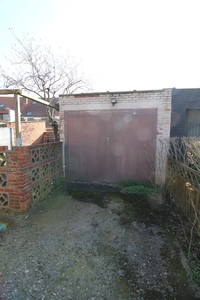 Zeer mooie halfopen woning met garage op gunstige ligging foto 23