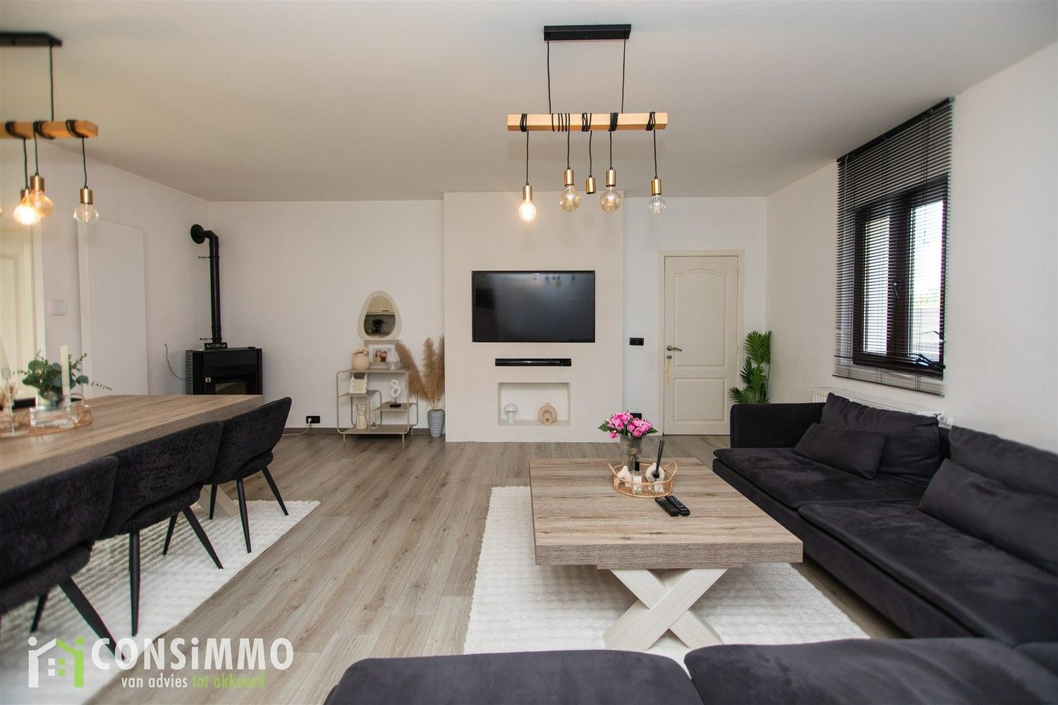 Vrijstaande, gerenoveerde woning op ruim perceel in het groene Genk-Sledderlo foto 9