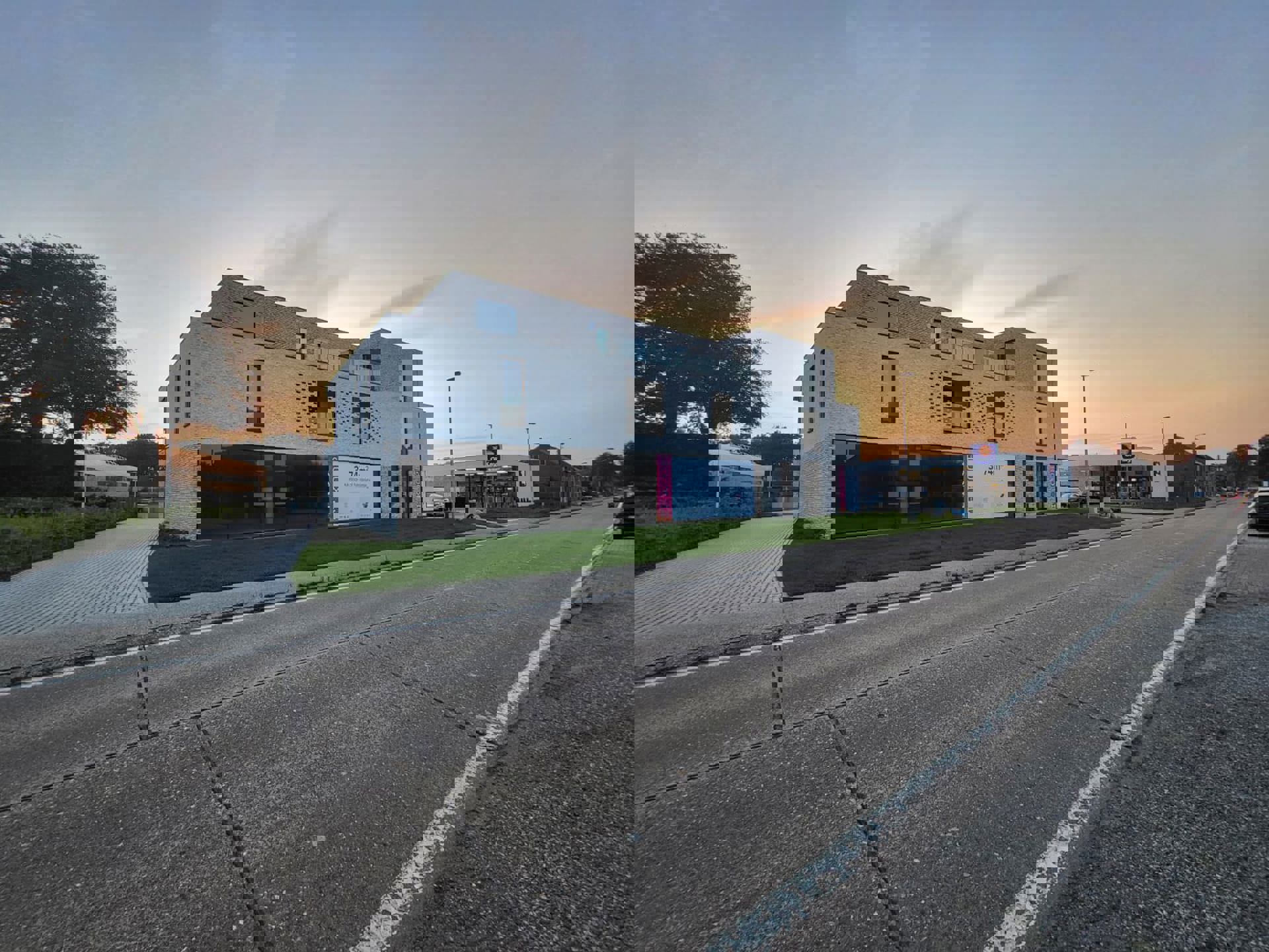 Kantoor of handelsgelijkvloers (374m²) in het centrum van Ham foto 4