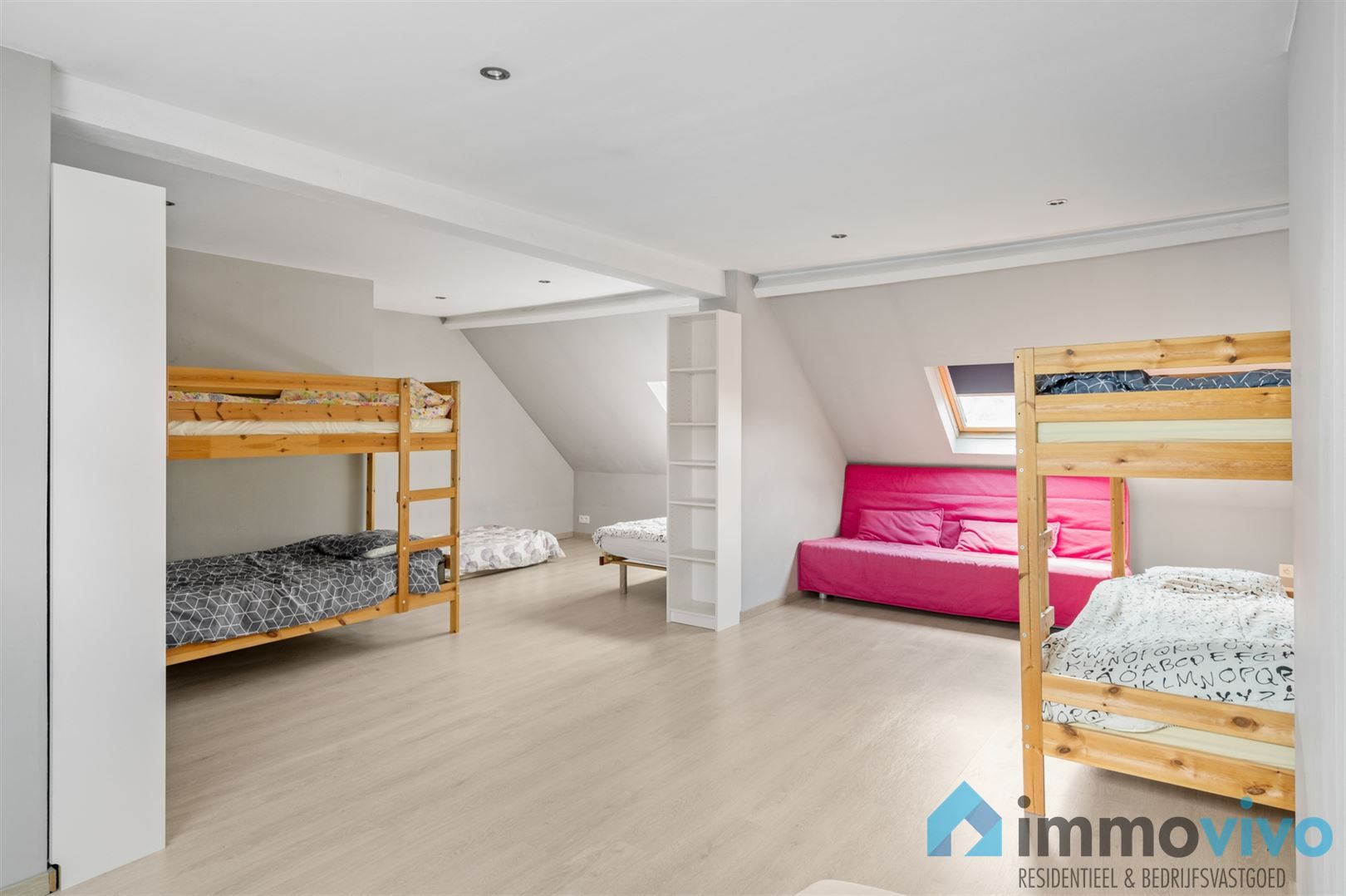 Mooie halfopen bebouwing op 420m² grond foto 28
