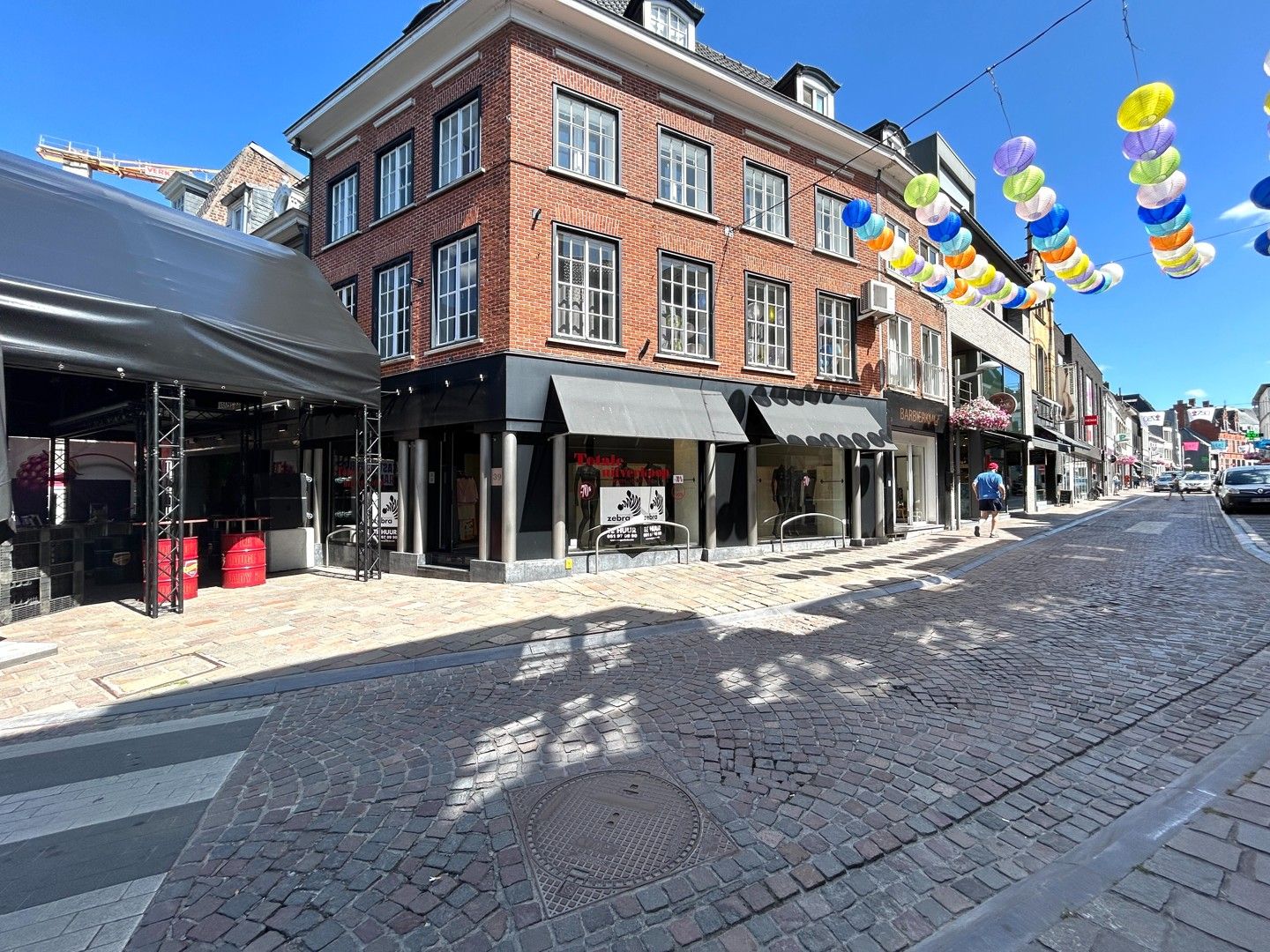 Handelspand met woonst op de Markt van Tielt! foto 16