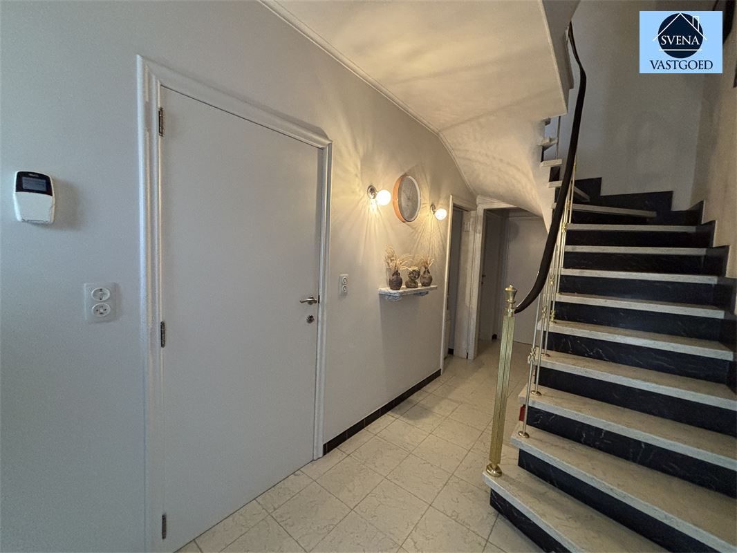 RUIME BEL-ETAGEWONING MET 3 SLAAPKAMERS EN TUIN foto 5