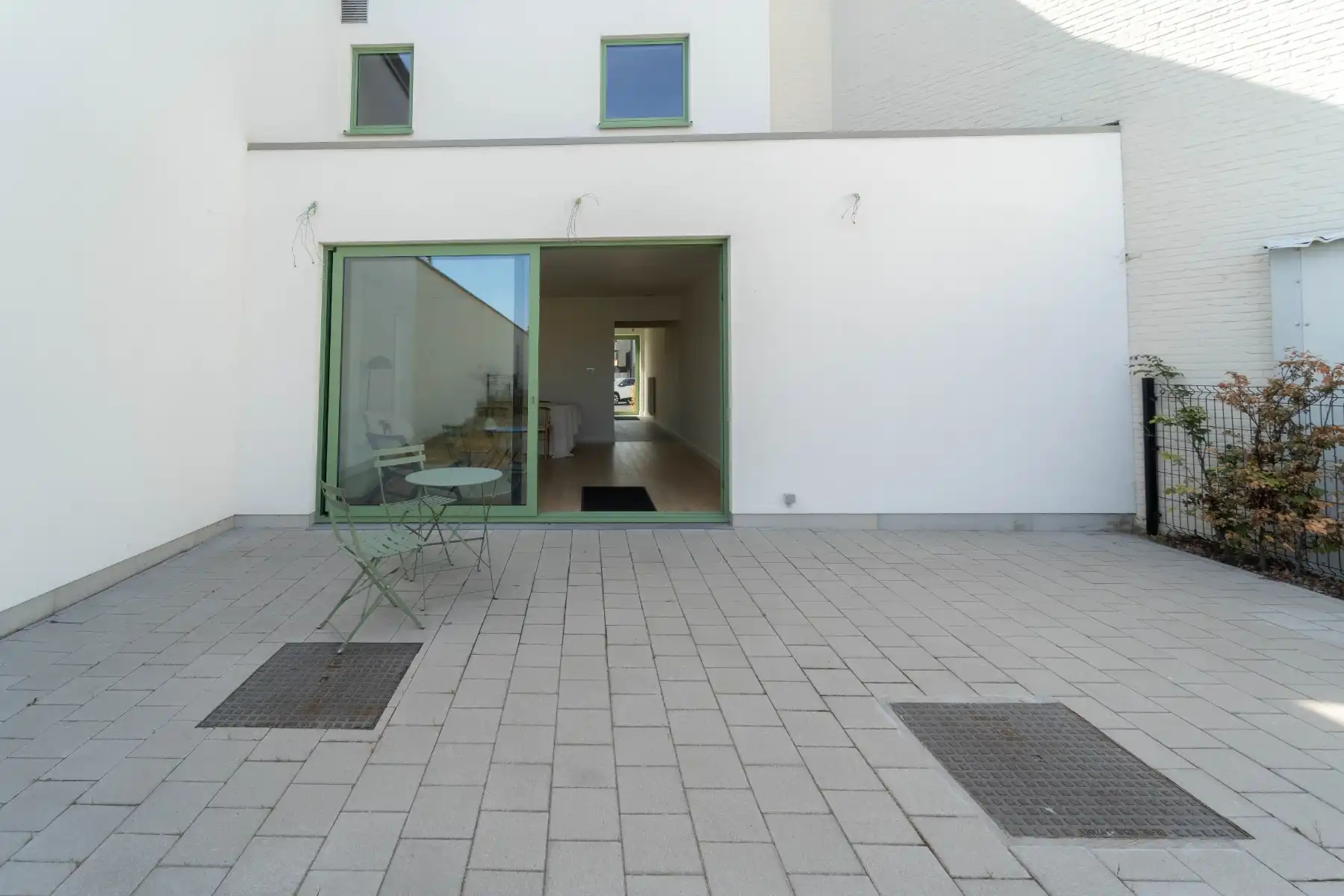Ruime woning met 4 slpk's en tuin foto 14