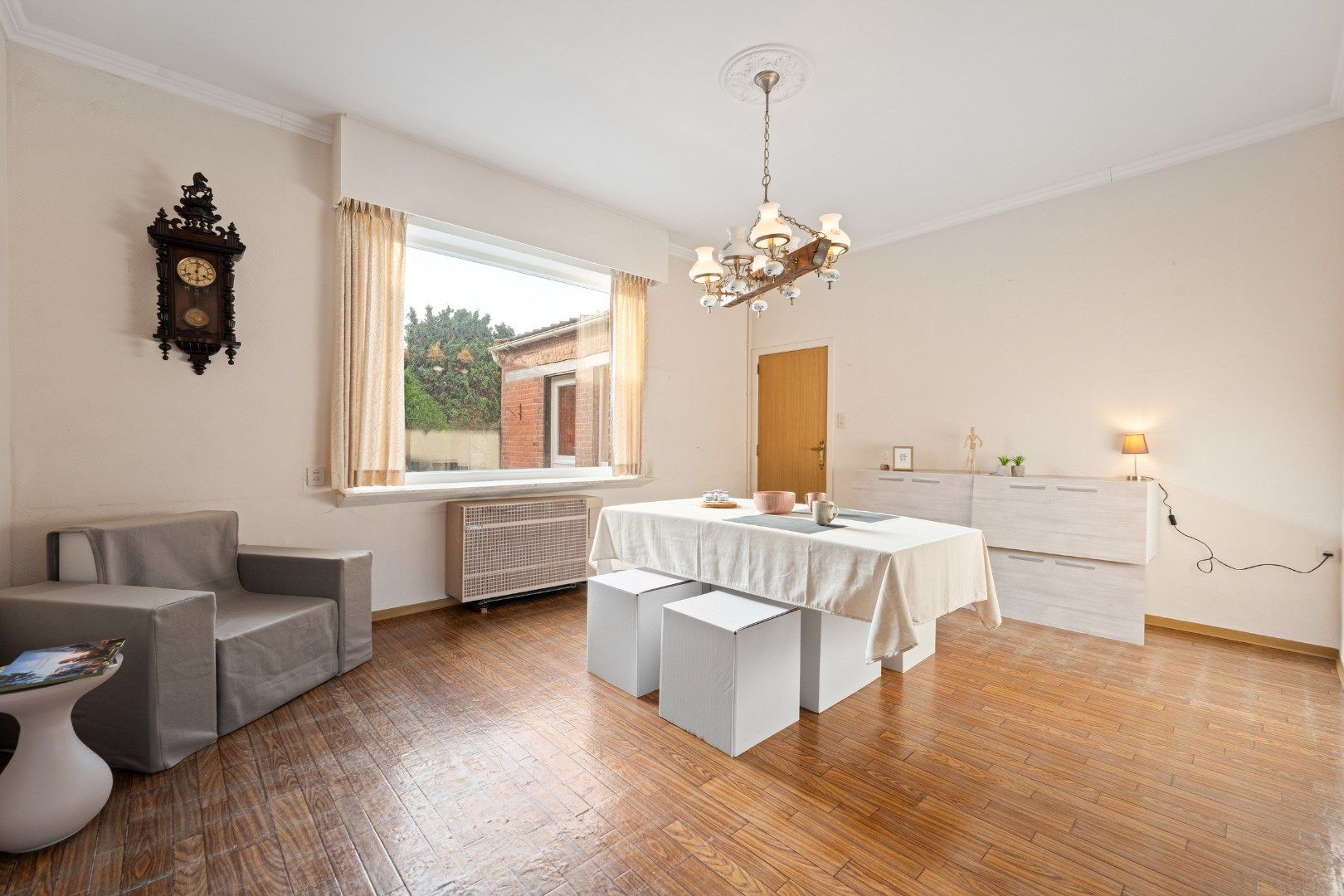 Ruime rijwoning met garage, centrum Aartrijke foto 5