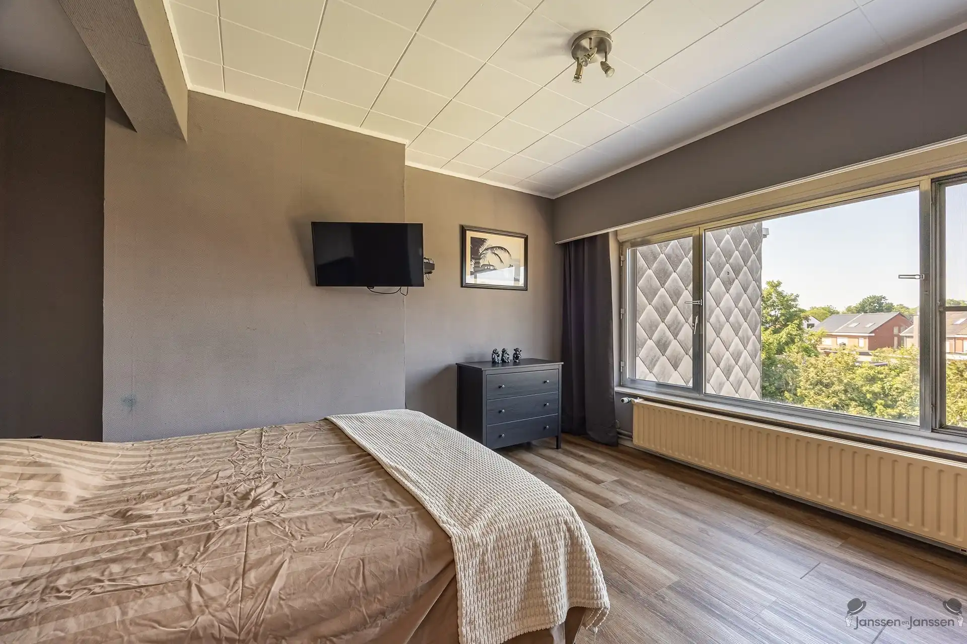 Woning met 3 slaapkamers, garage en gezellige tuin foto 10