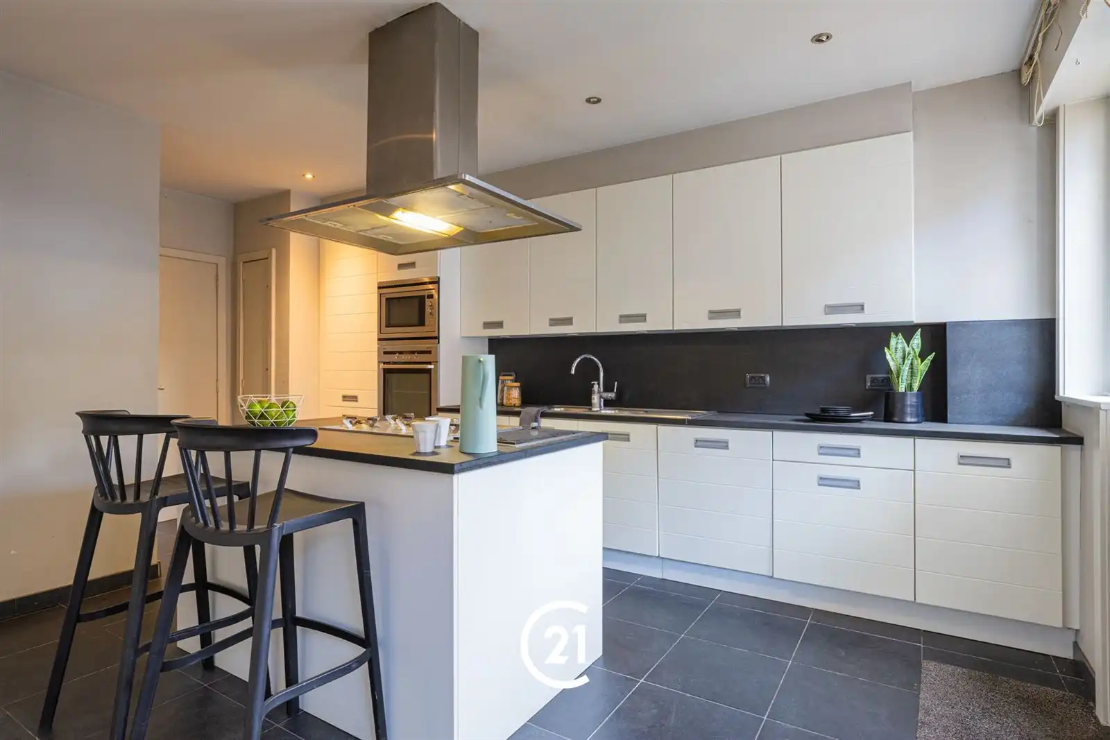 Gelijkvloers appartement op toplocatie in Gent. foto 9