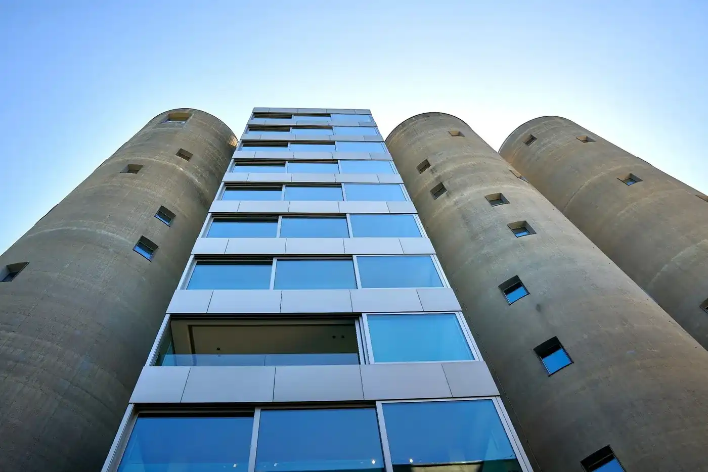 Exclusief appartement in de iconische Silo's van Het Kanaal te Wijnegem. foto 25