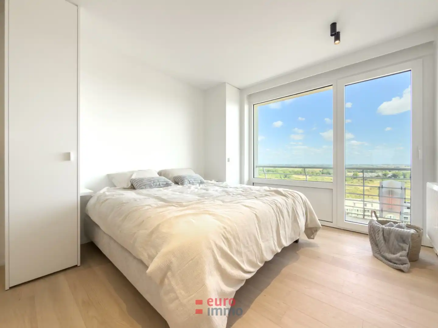Uniek zeedijkappartement met adembenemende zichten op de 15e verdieping foto 20
