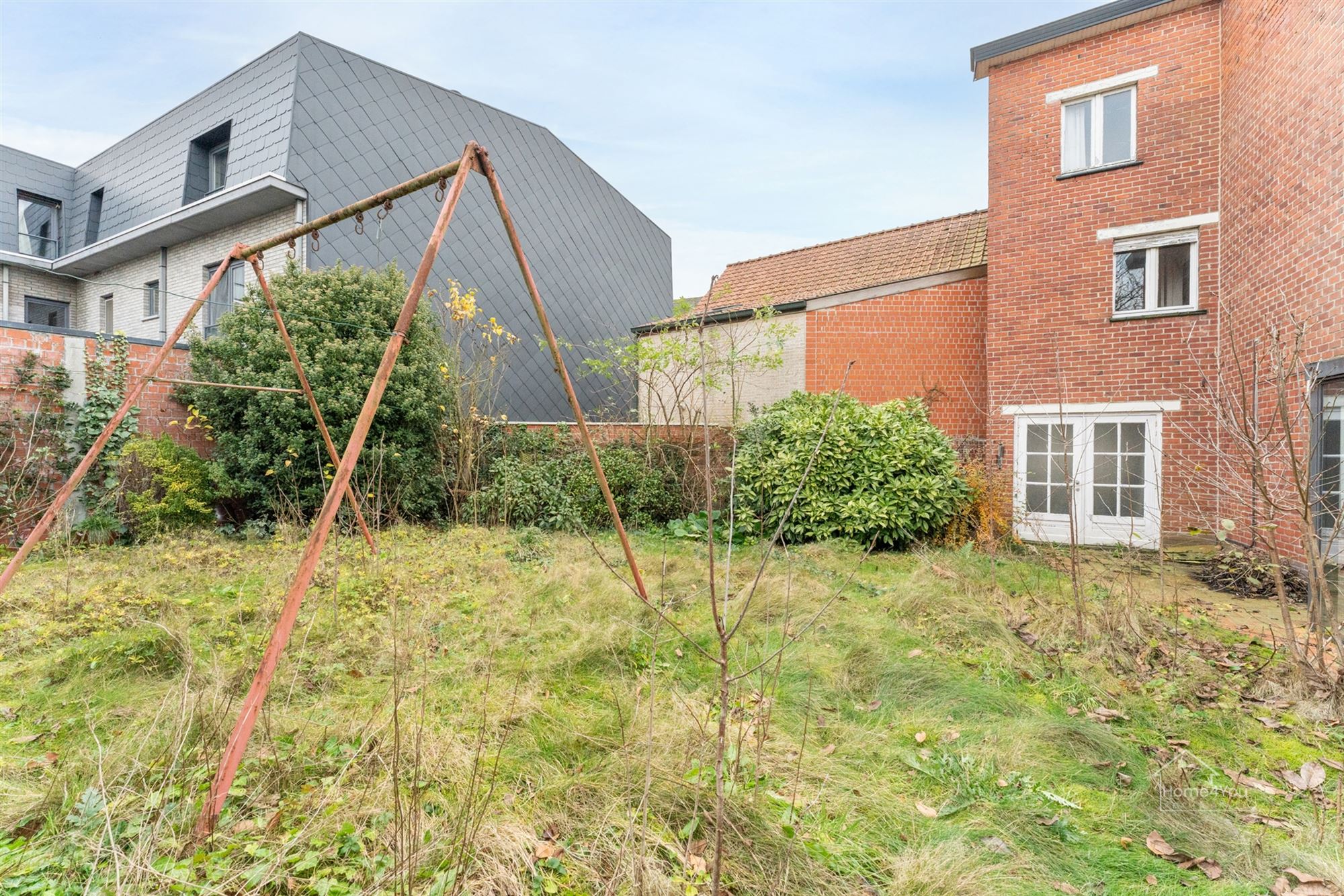 Ruime rijwoning met potentieel op het dorp!  foto 20