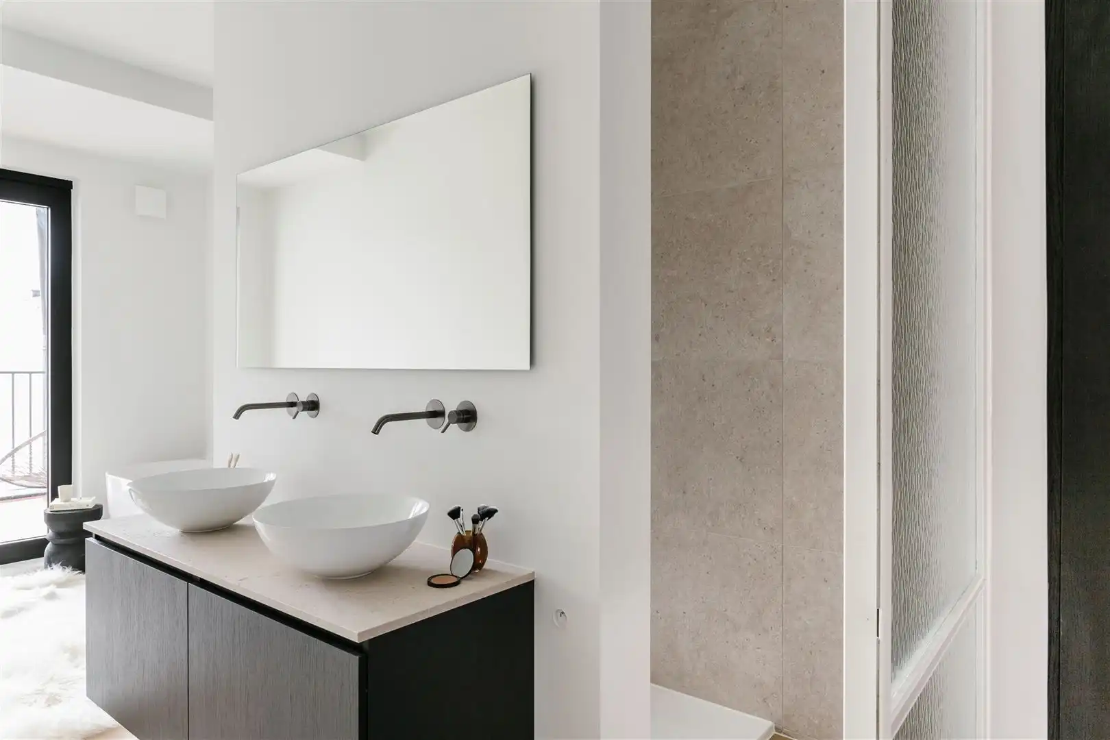 Luxueuze gerenoveerde herenwoning op toplocatie foto 19
