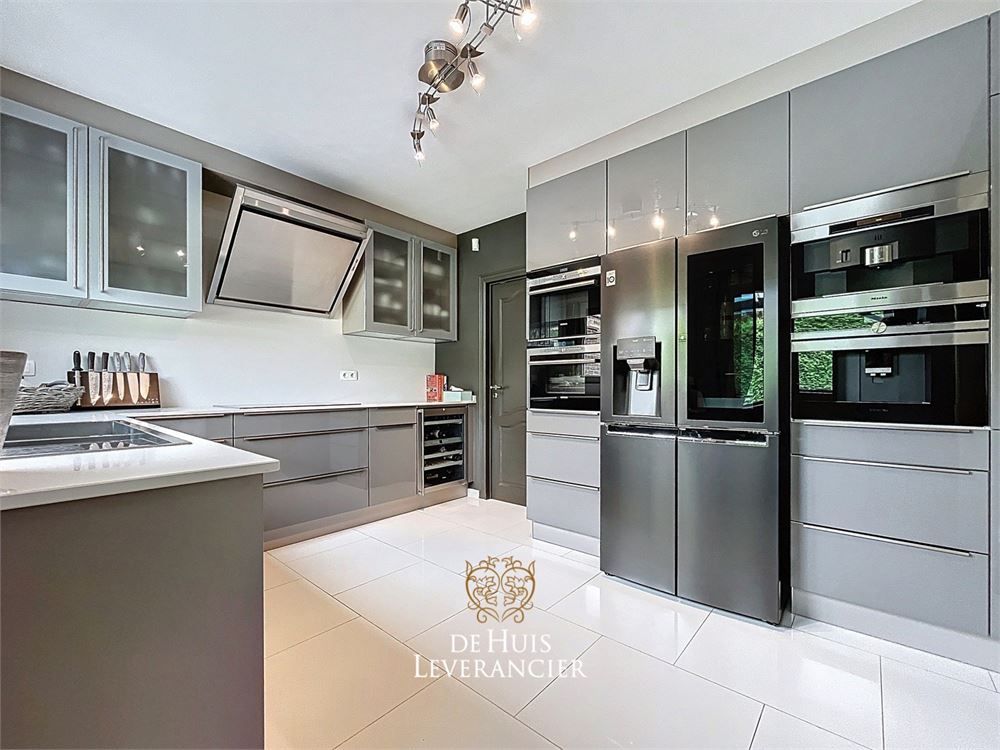 Exclusief wonen in Kontich ? Luxe, rust & ruimte met tuin met zwembad te koop ! foto 12