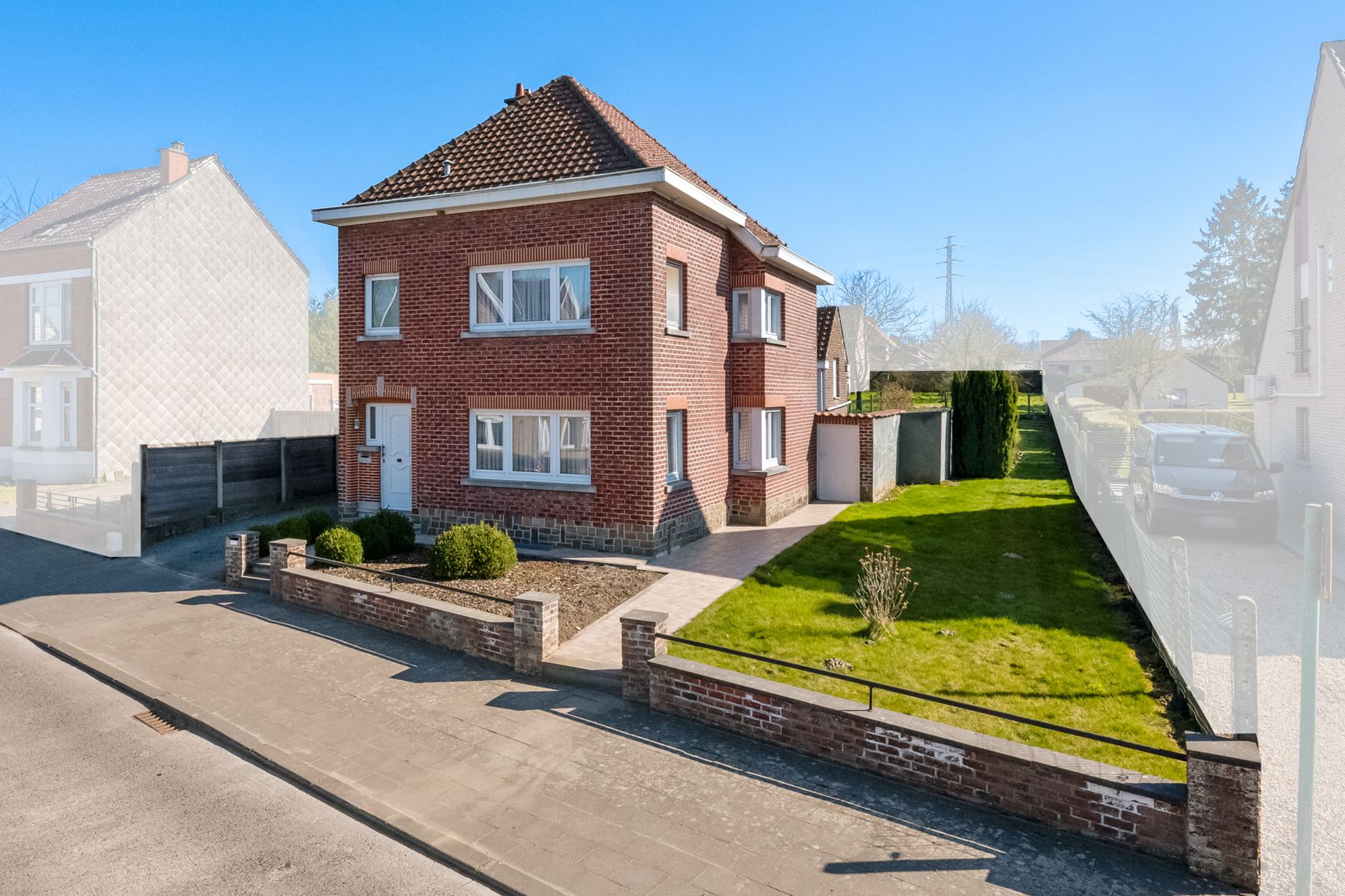 Hoofdfoto van de publicatie: TE RENOVEREN HUIS MET LANDELIJKE LIGGING EN UITBREIDINGMOG.
