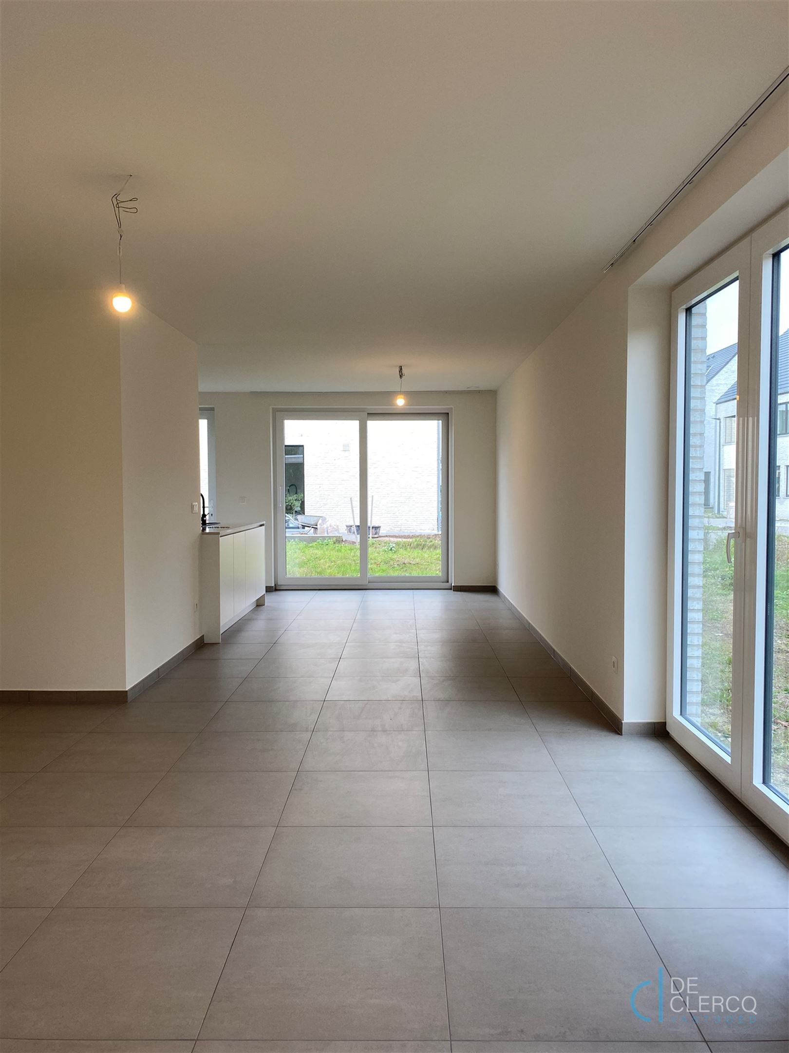Nieuwbouwwoning te huur in mooie verkaveling te Oostakker!  foto 3