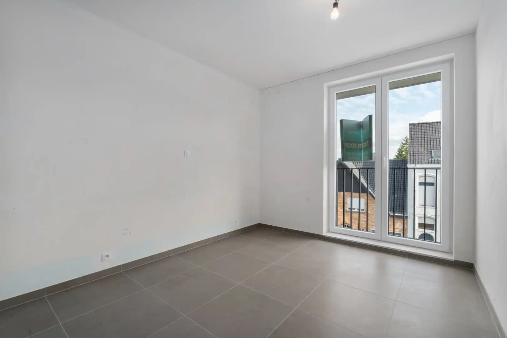 Energiezuinig en kwalitatief appartement met 2 slaapkamers en 2 terrassen. foto 8