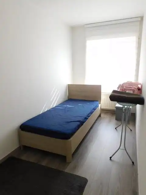 Gezellig appartement met drie slaapkamers en terras foto 11