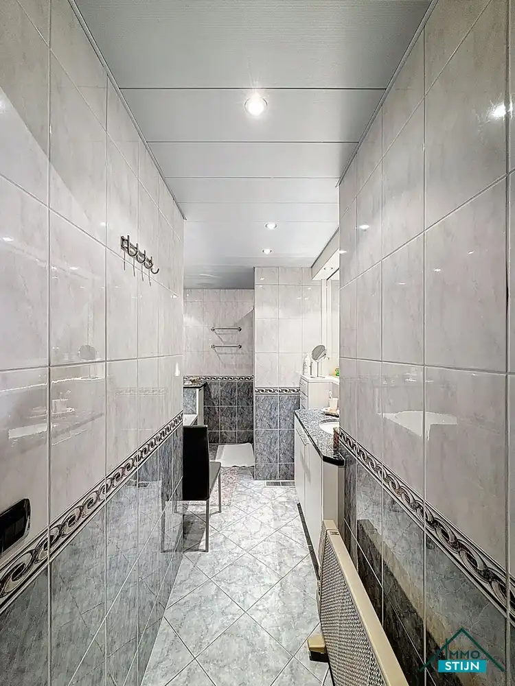 Landelijk gelegen woning met dubbele garage foto 11