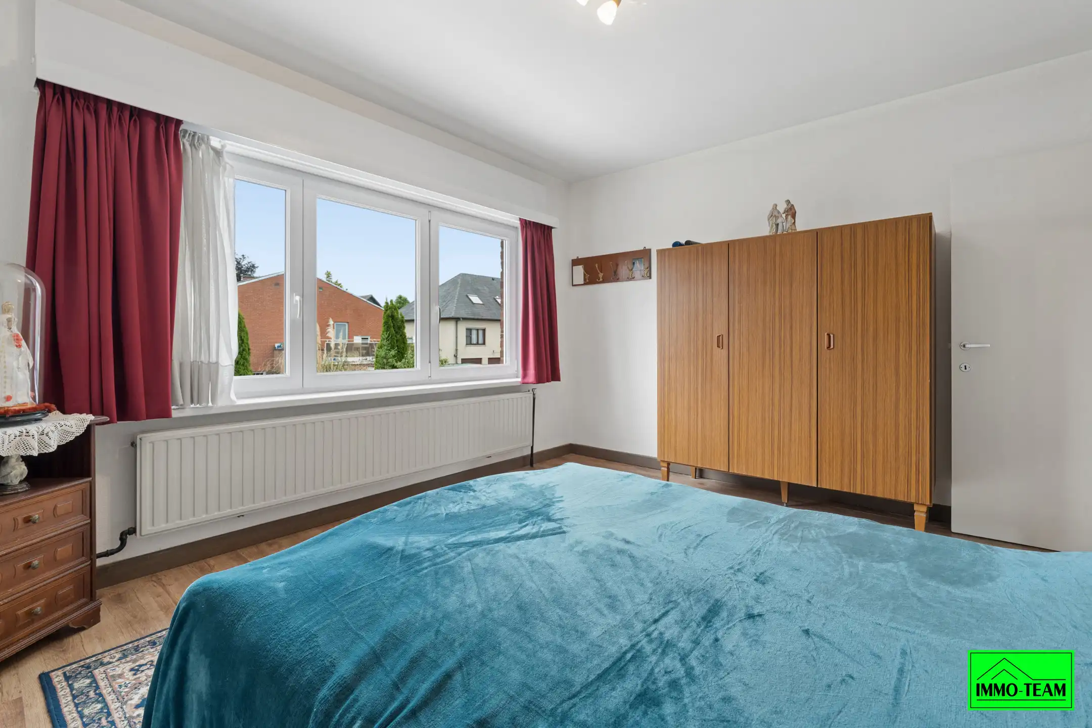 Gezinswoning met 4 slaapkamers in rustige woonwijk foto 17