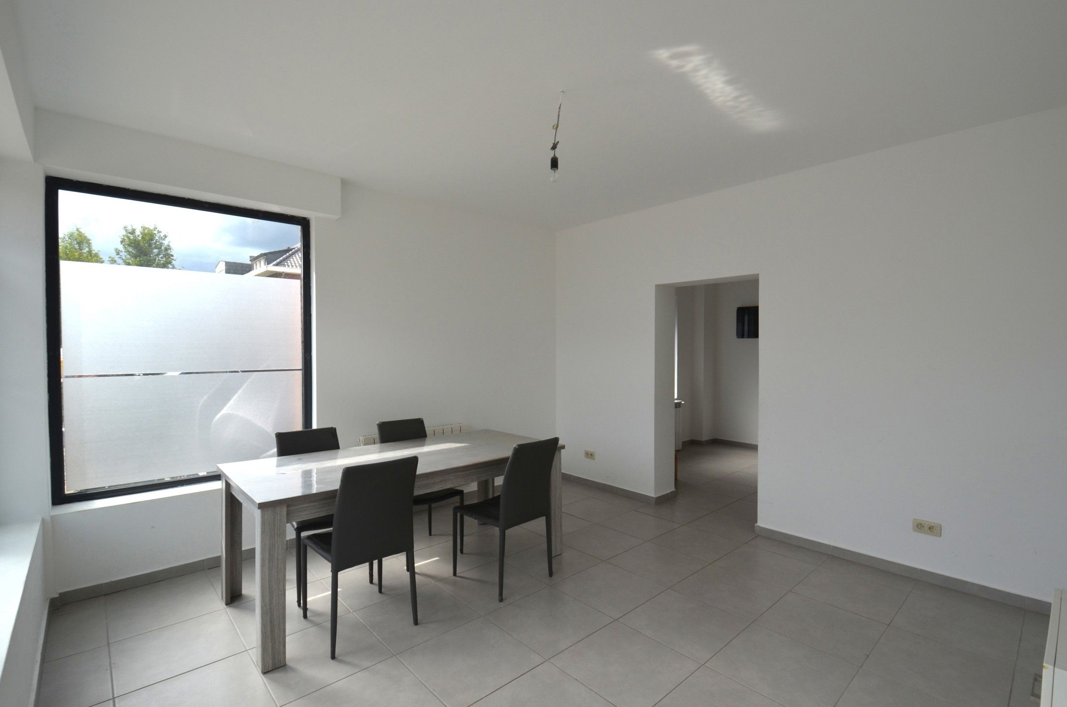Zeer ruime woning met potentieel foto 3