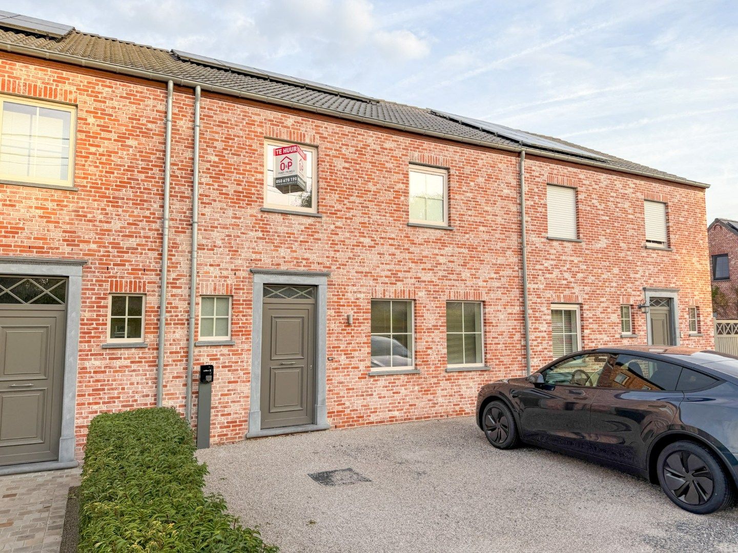 Recente woning, instapklaar en energiezuinig met 3 slpk, Roeselare/Ardooie. foto {{pictureIndex}}