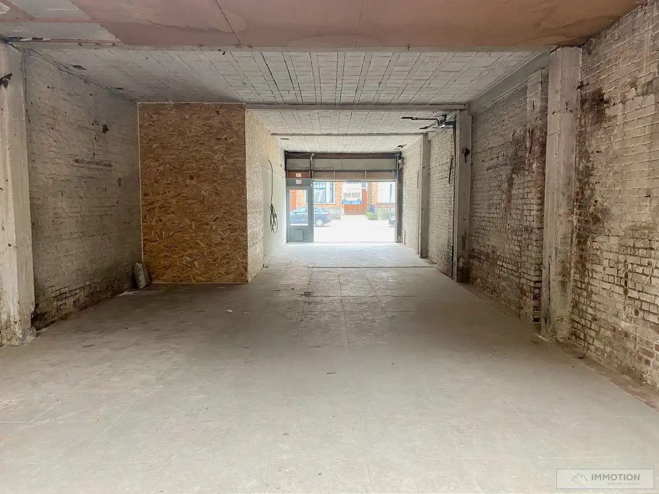 Handelspand te huur op zichtlocatie in Kortrijk! foto 11