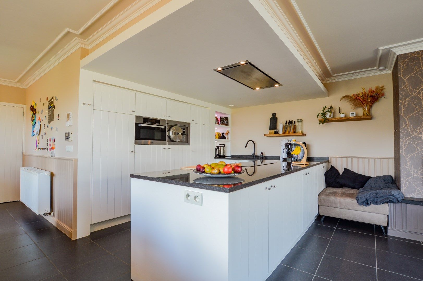 Ruime gezinswoning op een perceel van 1.131m² foto 6
