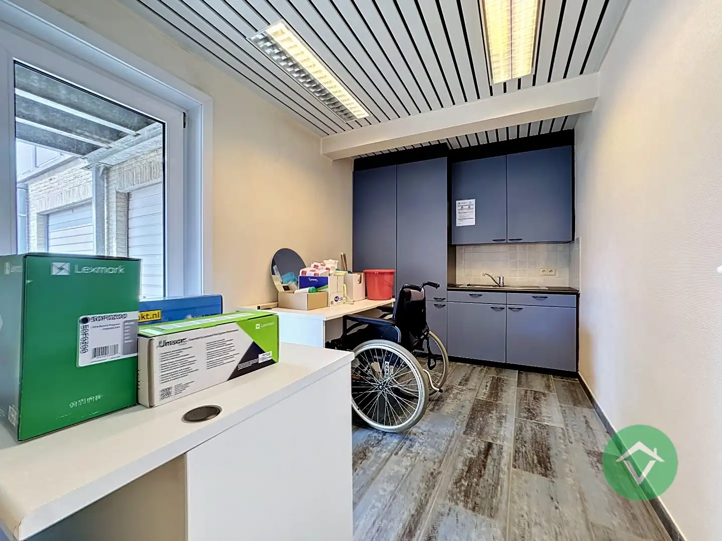 Kantoorruimte te koop in Oudenburg  foto 13