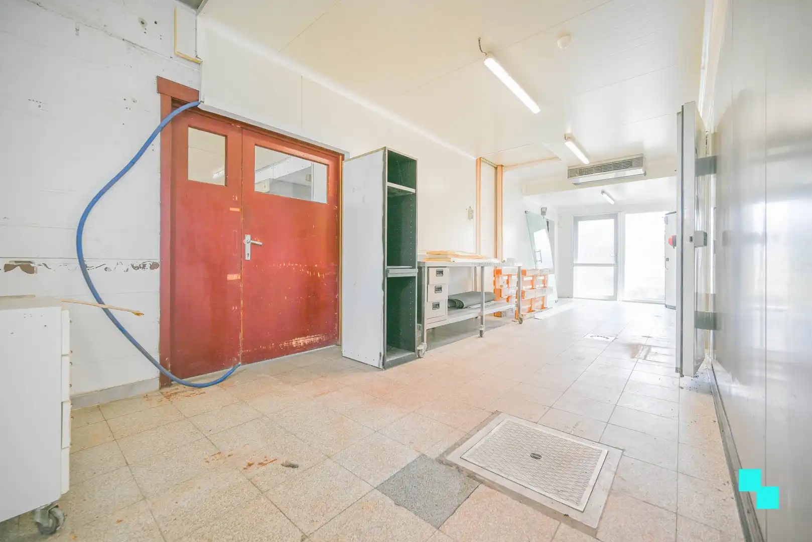 Riante handelswoonst in Waregem foto 10