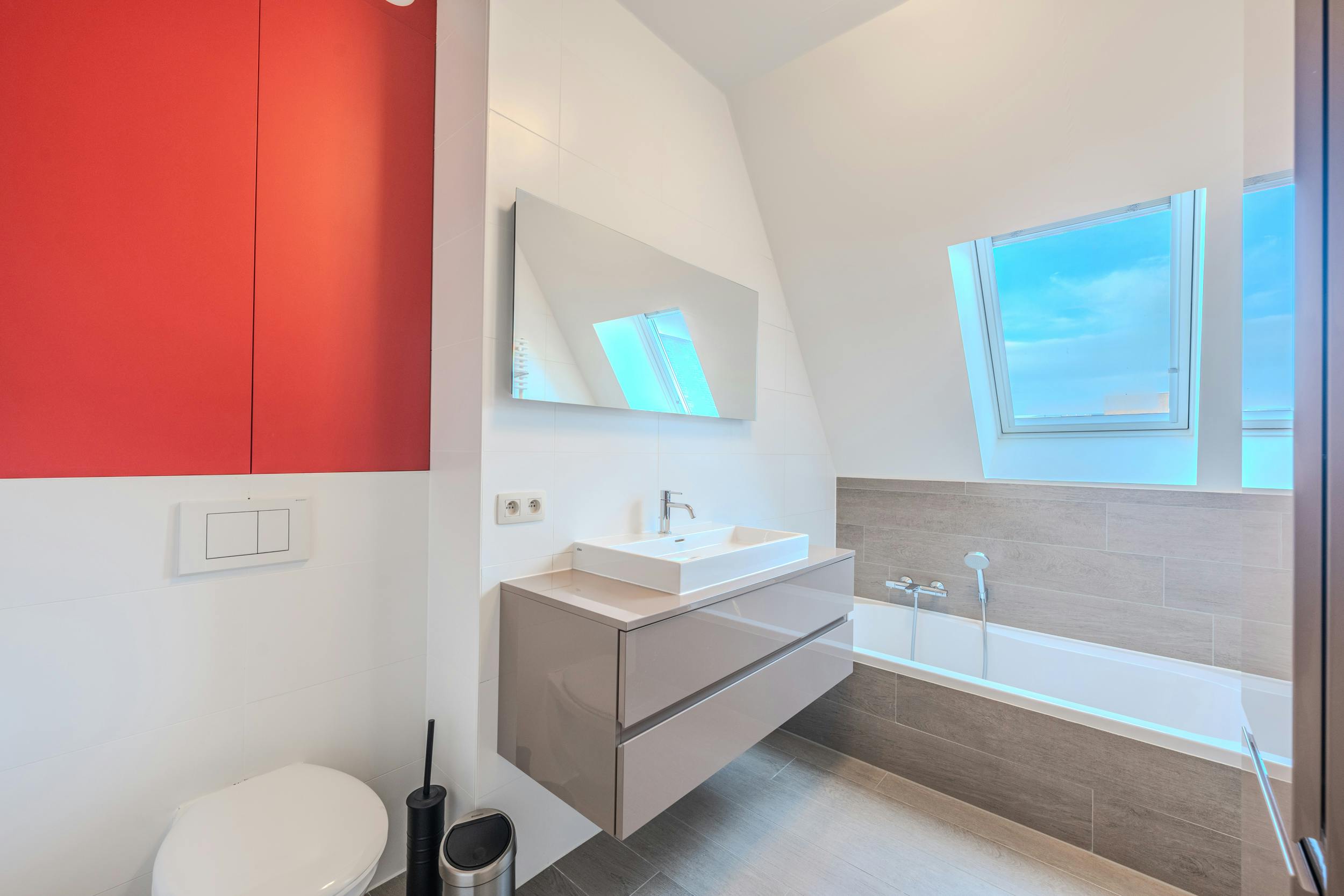 Recent twee slaapkamer appartement op absolute topligging! foto 19