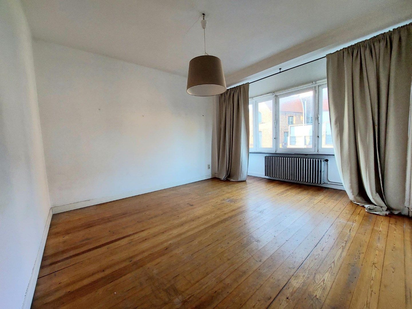 Ruime woning in art deco stijl foto 9
