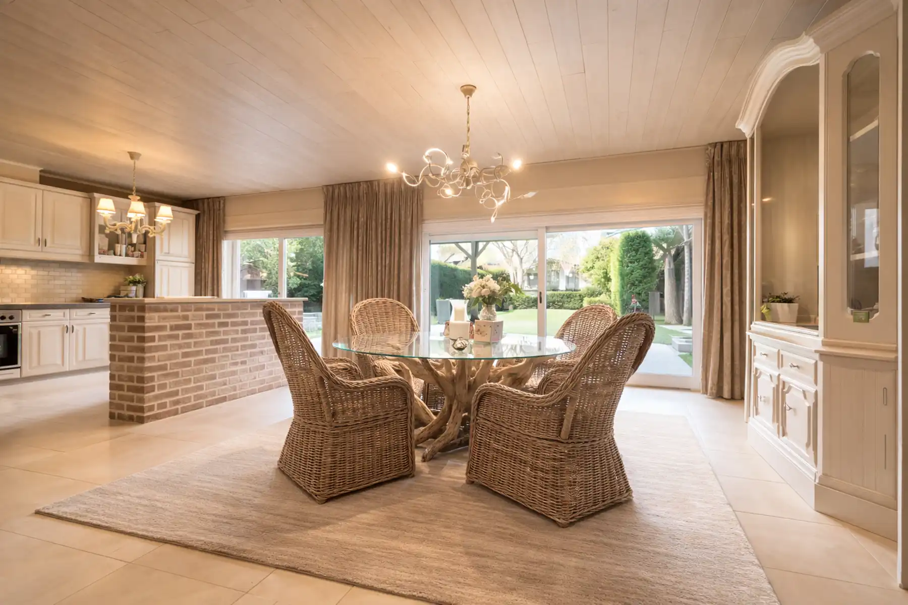 Instapklare woning met 3 slaapkamers en tuin  foto 4