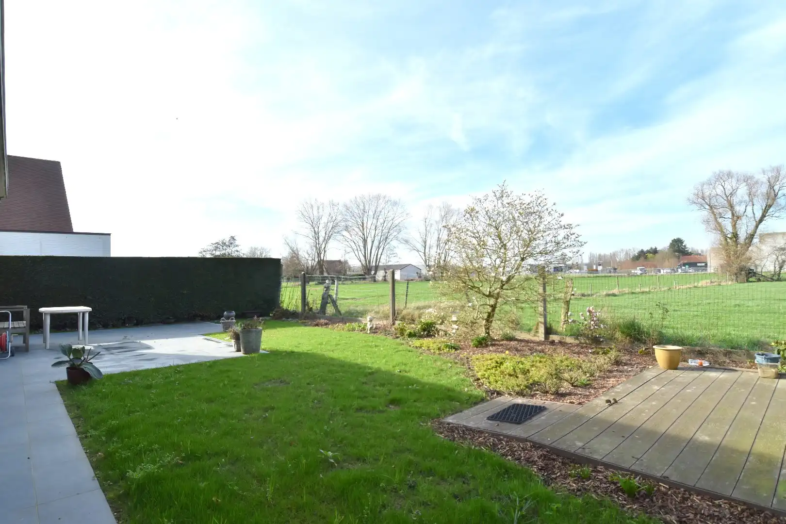 Alleensteenstaande woning met 4 slaapkamers en dubbele garage te koop op een rustige ligging te Bissegem foto 15