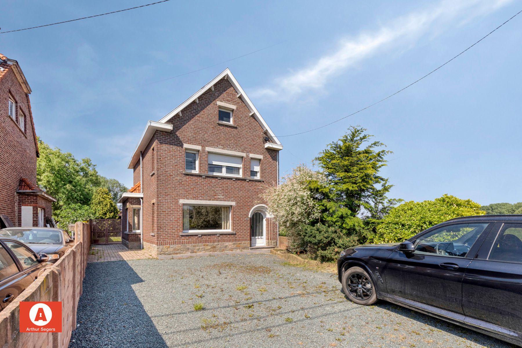 Te renoveren open bebouwing in het midden van de velden foto 2